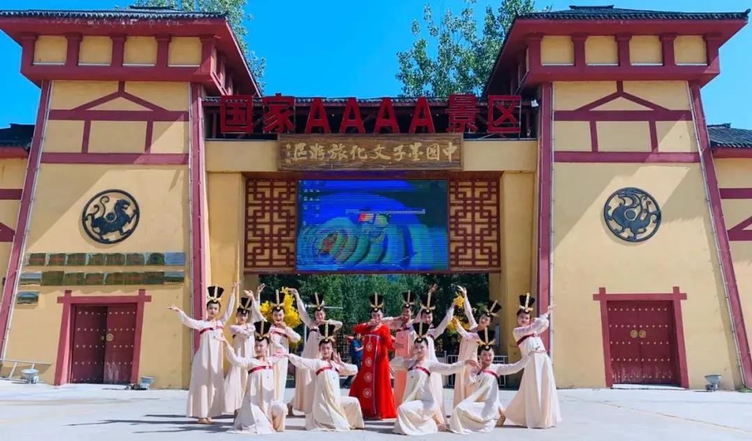 小丑明星,小丑明星，悲喜交織的舞臺傳奇