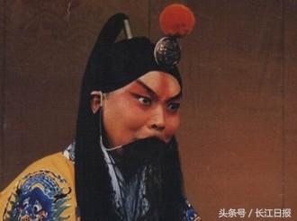 京劇老生演員的秘密戲樓之旅