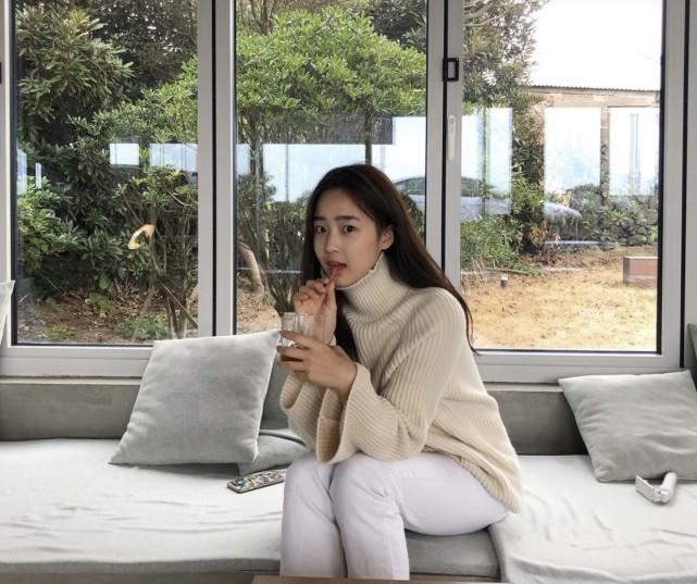 裴露娜最新,????裴露娜最新動態(tài)??